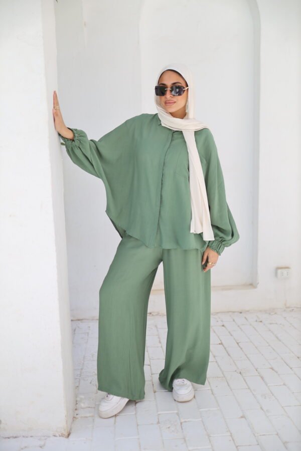 Two-Piece Smart Set - Image 3
