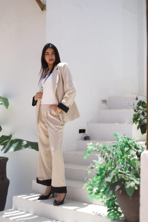 Summer Suit - Image 3