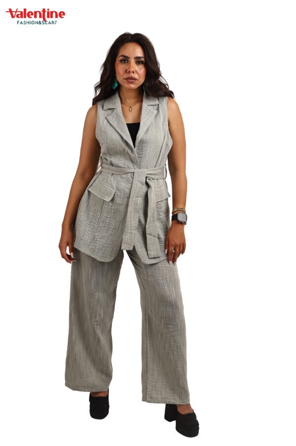 Linen sleeveless suit